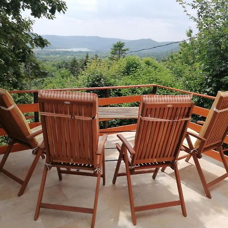Barkoca Es Szepkilatas Vendeghaz / Cabin Kismaros Luaran gambar